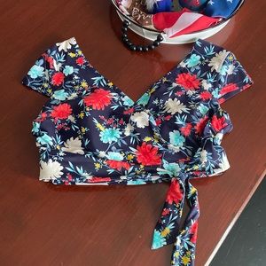 NWOT Old Navy swim top!